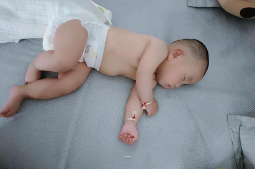 枝江宝宝积食发烧怎么处理